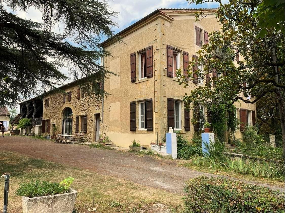Hotel La Demeure Des Fleurs Caillavet Exterior foto